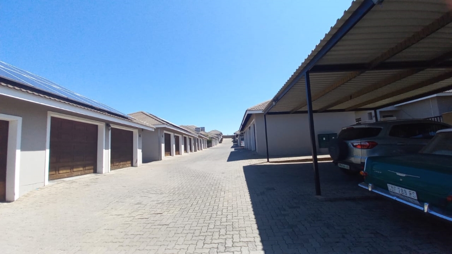 To Let 3 Bedroom Property for Rent in Lilyvale Estate Free State